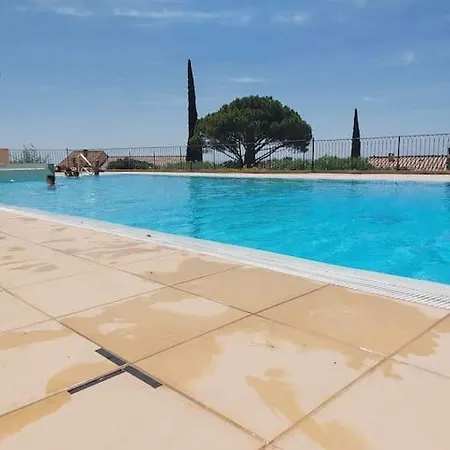 Au Calme, Dans Les Pins, Avec Vue Et Piscine Apartment Sainte-Maxime
